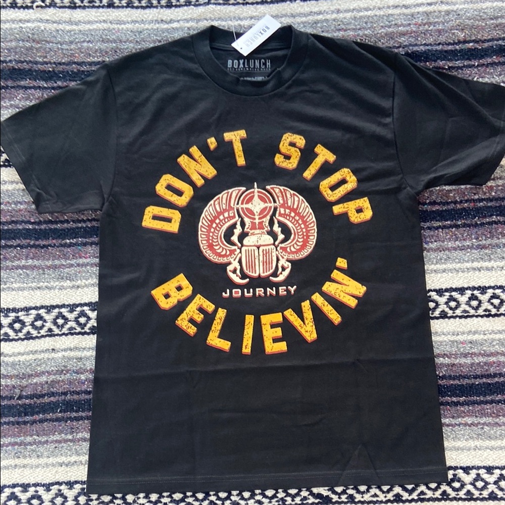 NEW NWT BoxLunch Band Black Graphic Tee T-Shirt Short Sleeve Journey scarab